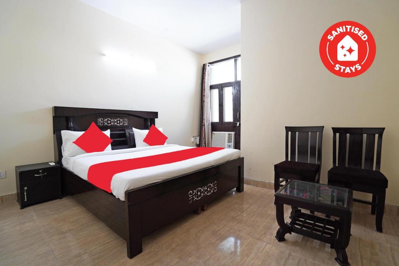 Oyo 46744 Hotel Yash Új-Delhi Kültér fotó